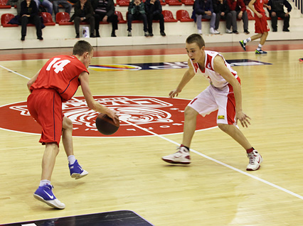 «Спартак-Приморье-98» стал чемпионом зонального этапа первенства России